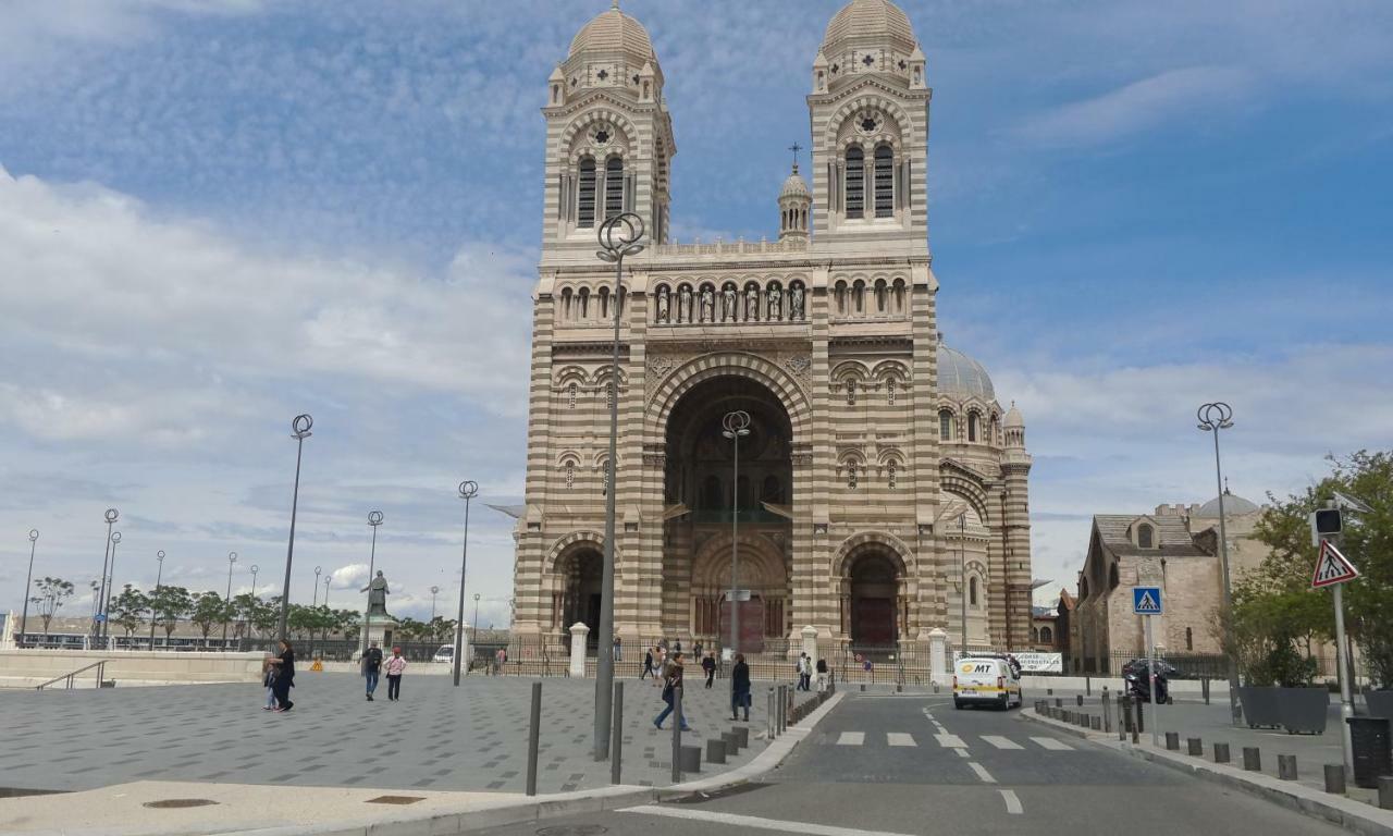 La Maison De Valentino Marsilia Exterior foto